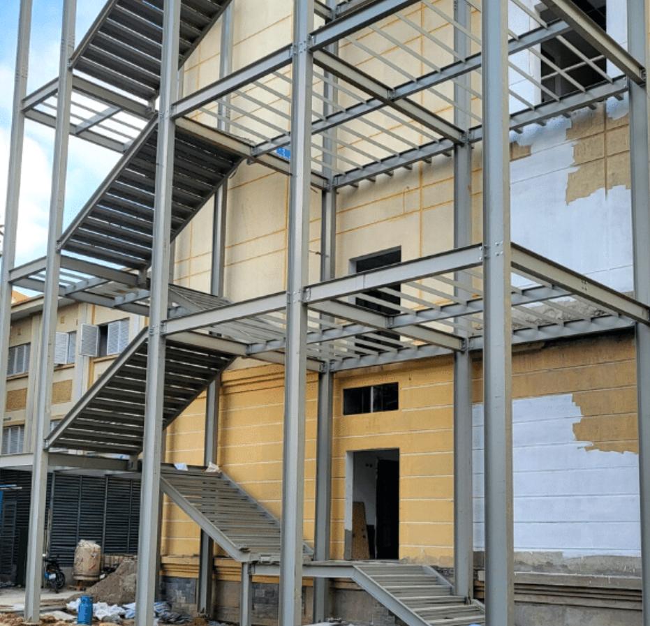 Làm cầu thang thoát hiểm tại Phường Bình Tiên