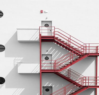 Thợ thi công thang thoát hiểm tại Phường An Tây Hội